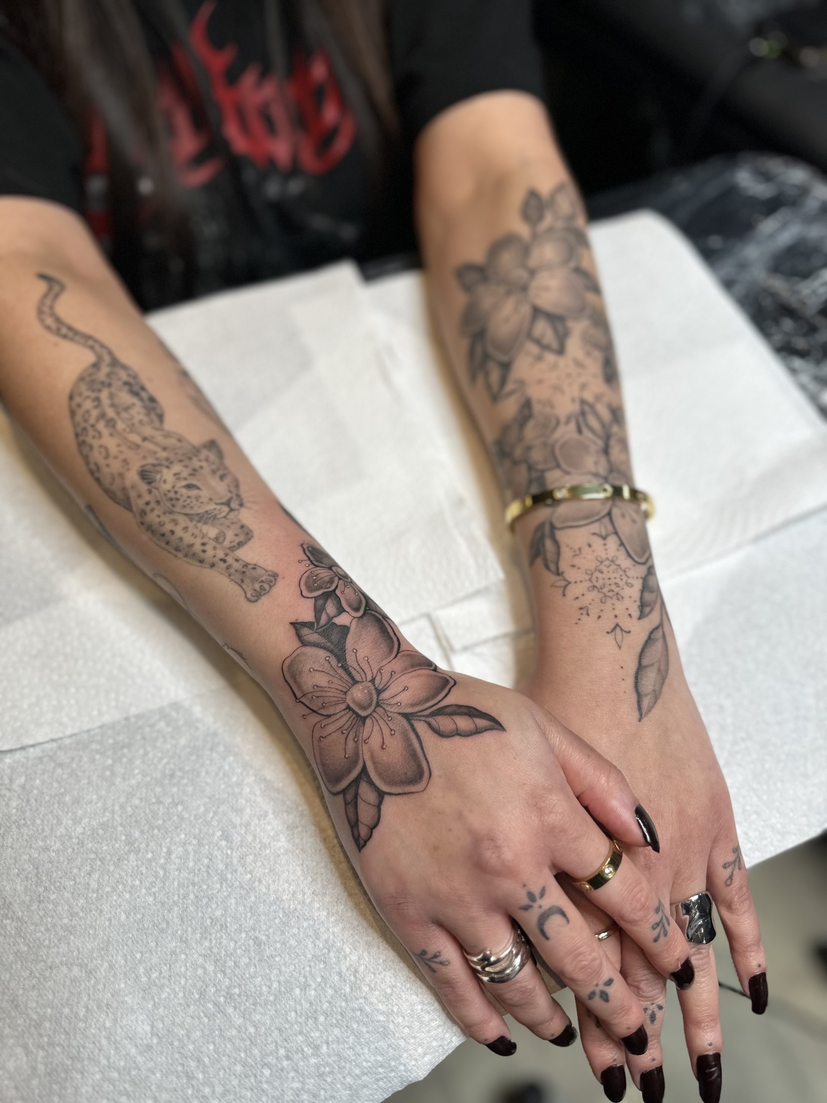 Japanese illustrative tattoo by Suze Tattoos — piece 12