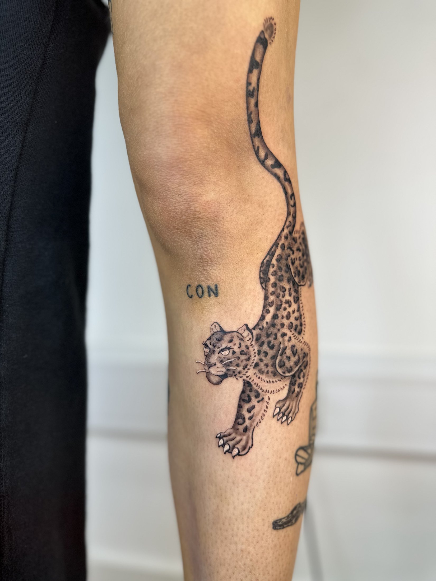 Japanese illustrative tattoo by Suze Tattoos — piece 16